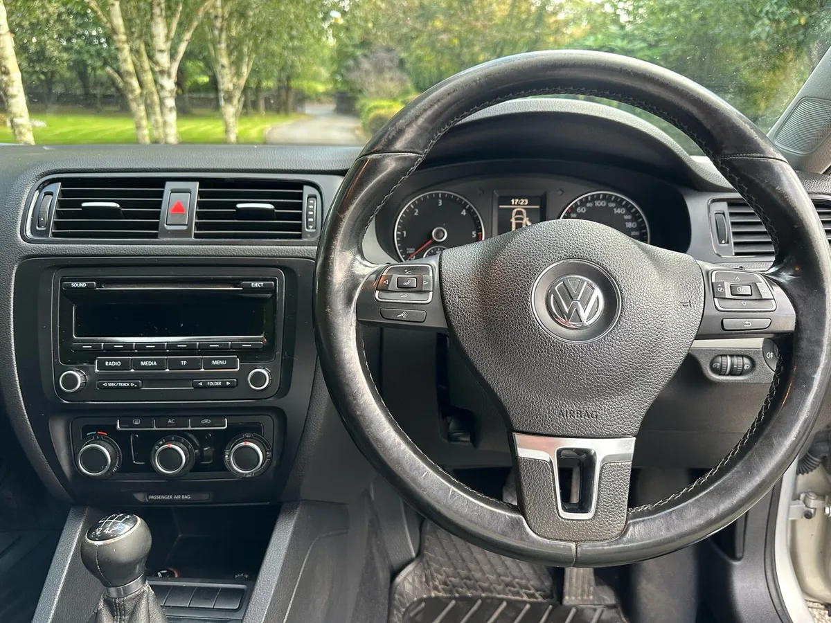 2012 Volkswagen Jetta - 1.6 TDI - Image 2