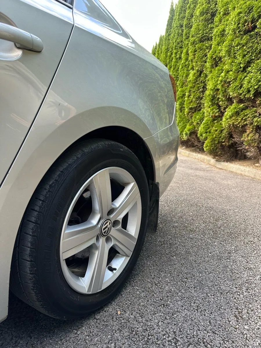 2012 Volkswagen Jetta - 1.6 TDI - Image 3