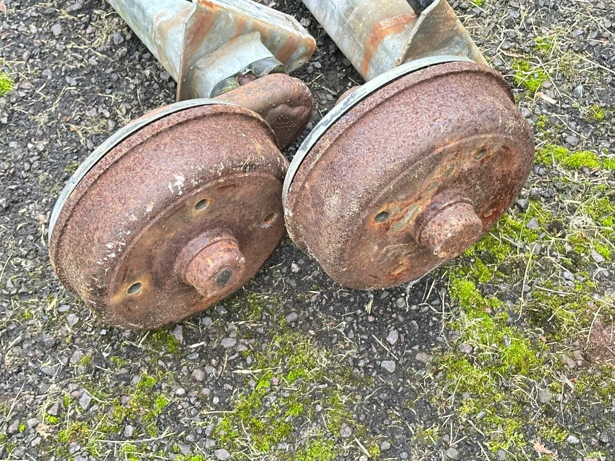 Trailer axle - Image 3