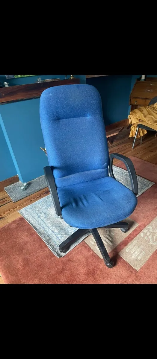 Office Chair - Image 1