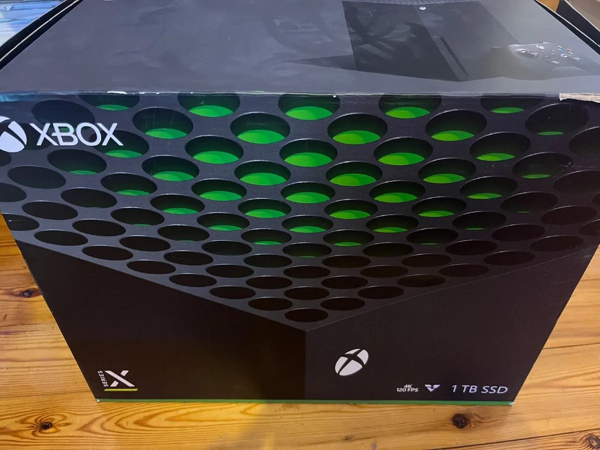 Xbox X Series 1 TB (1 Controller) - Image 1
