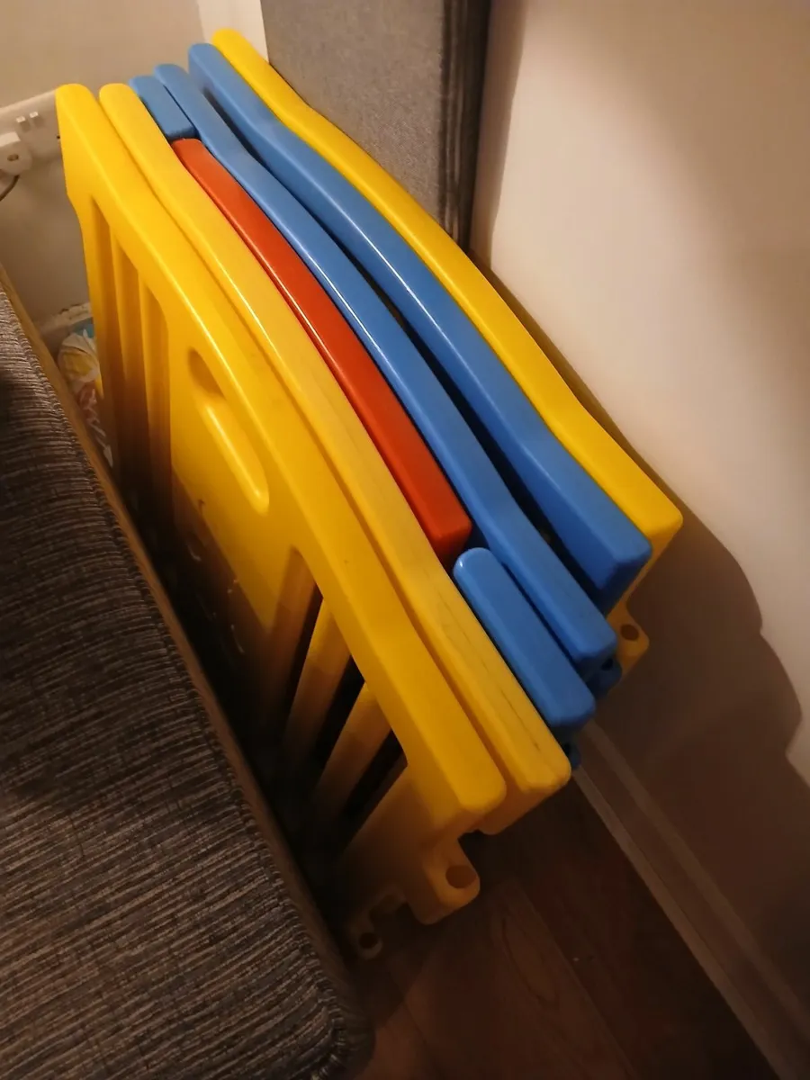 Baby play/ safety gates - Image 2