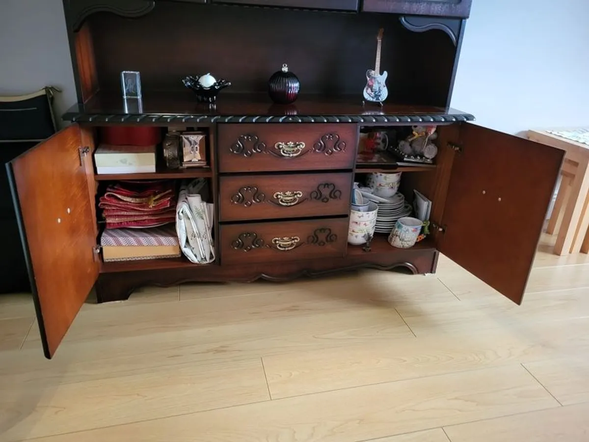 Mahogany display unit - Image 3