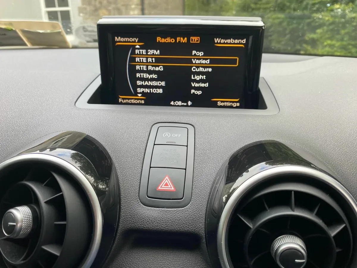Audi A1 1.0 TFSI Sport 5dr Serviced - Image 2