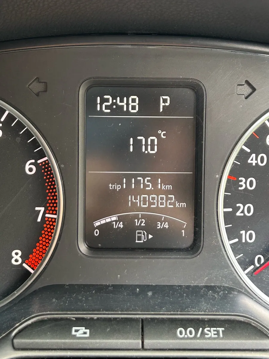 Volkswagen polo - Image 2