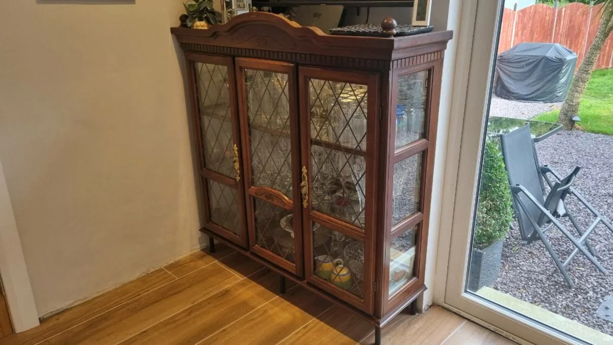 Solid wood display cabinet - Image 2