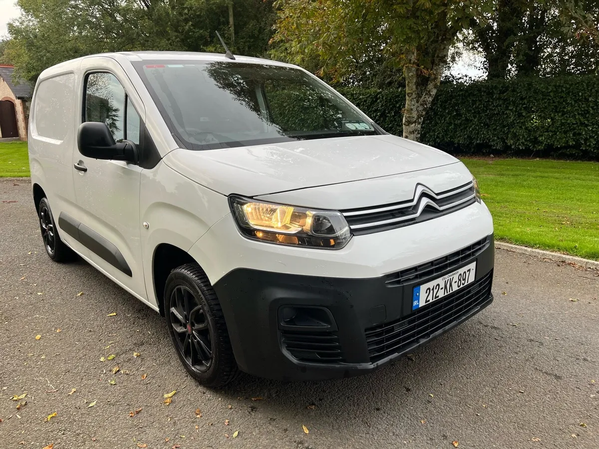 Citreon Berlingo LX 1.5BlueHdi 650kg - Image 3