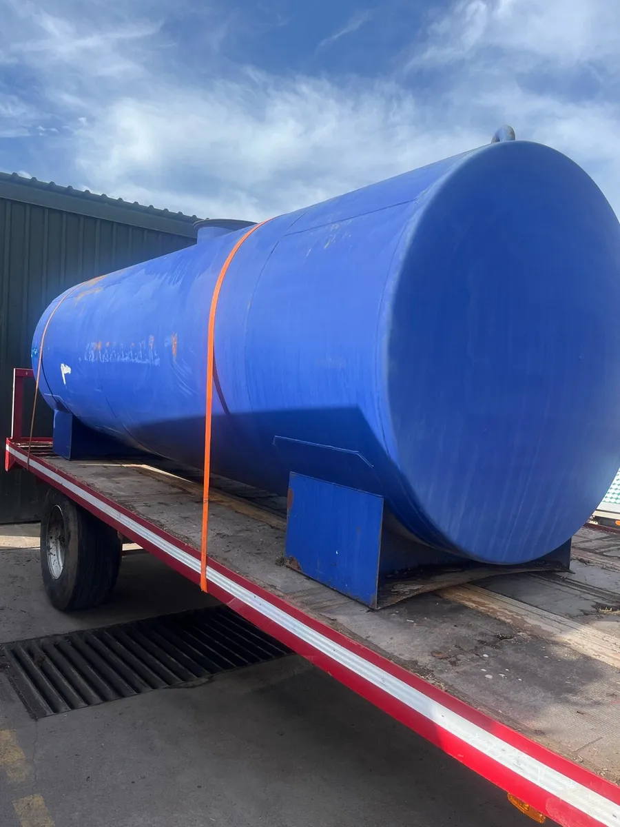 9000 Litre Metal Oil Tank - Image 4