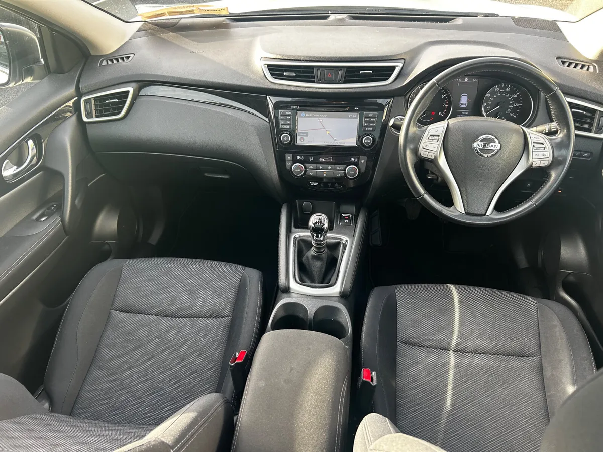 2016 NISSAN QASHQAI 1.2 PETROL PAN ROOF LOW KMS - Image 2