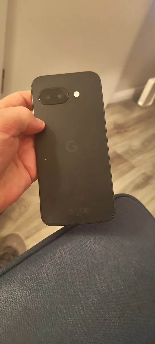 Google pixel 9a  for repair or Spare - Image 2