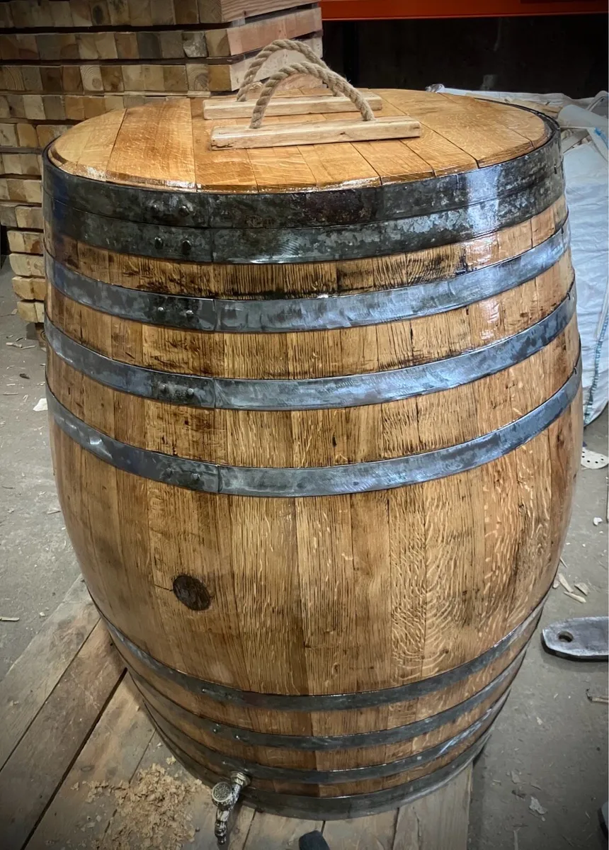 Ice bath whiskey barrel - Image 3