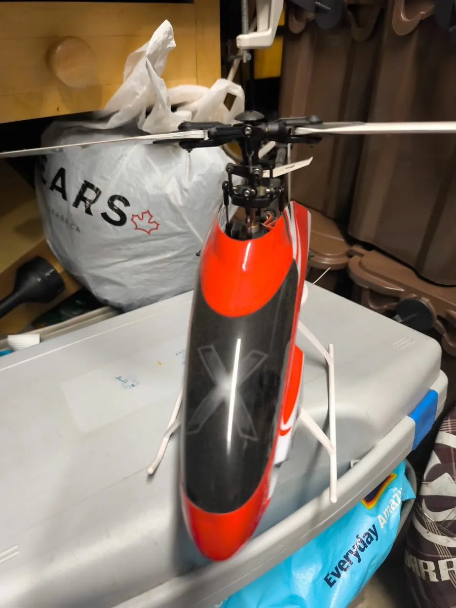 RC helicopter - Image 2