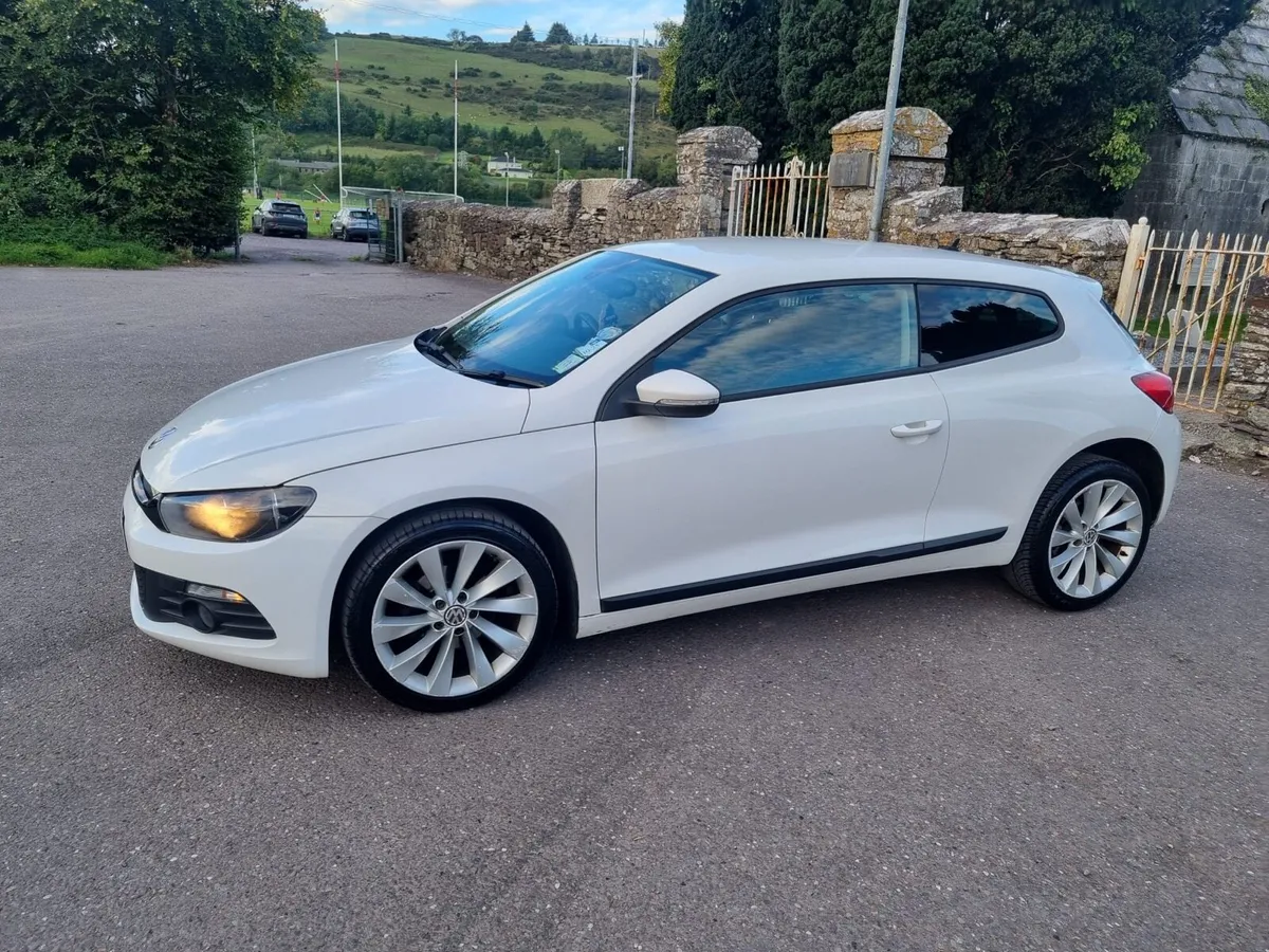 Volkswagen Sirocco - Image 4