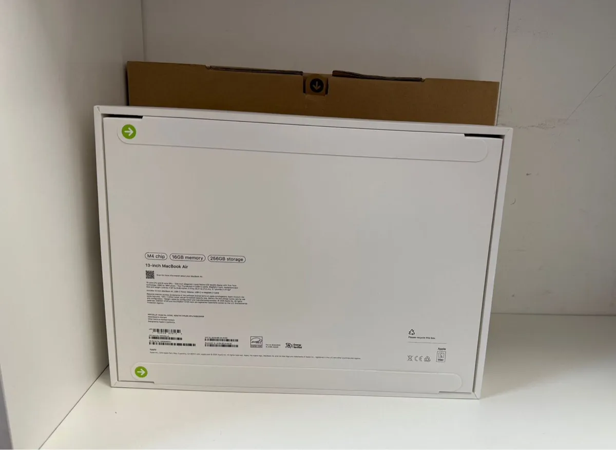 MacBook Air 13” – M4 Chip – Brand New - Image 2