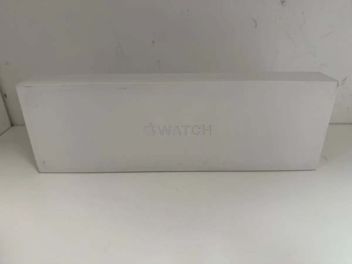 Apple Watch Series 10 – 46mm – Brand New - Image 3