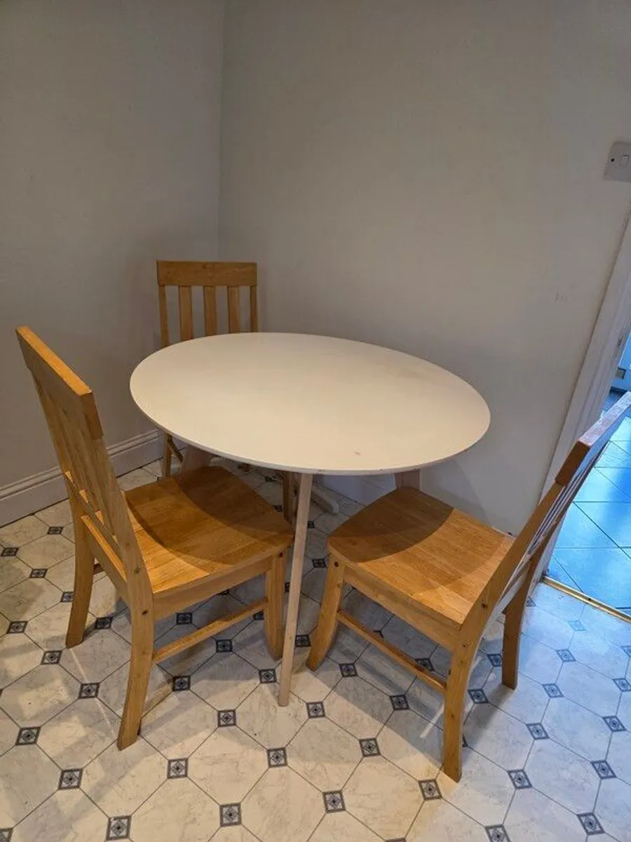 Dining - Image 1