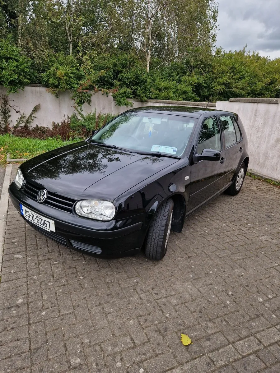 Volkswagen Golf 2003 - Image 1