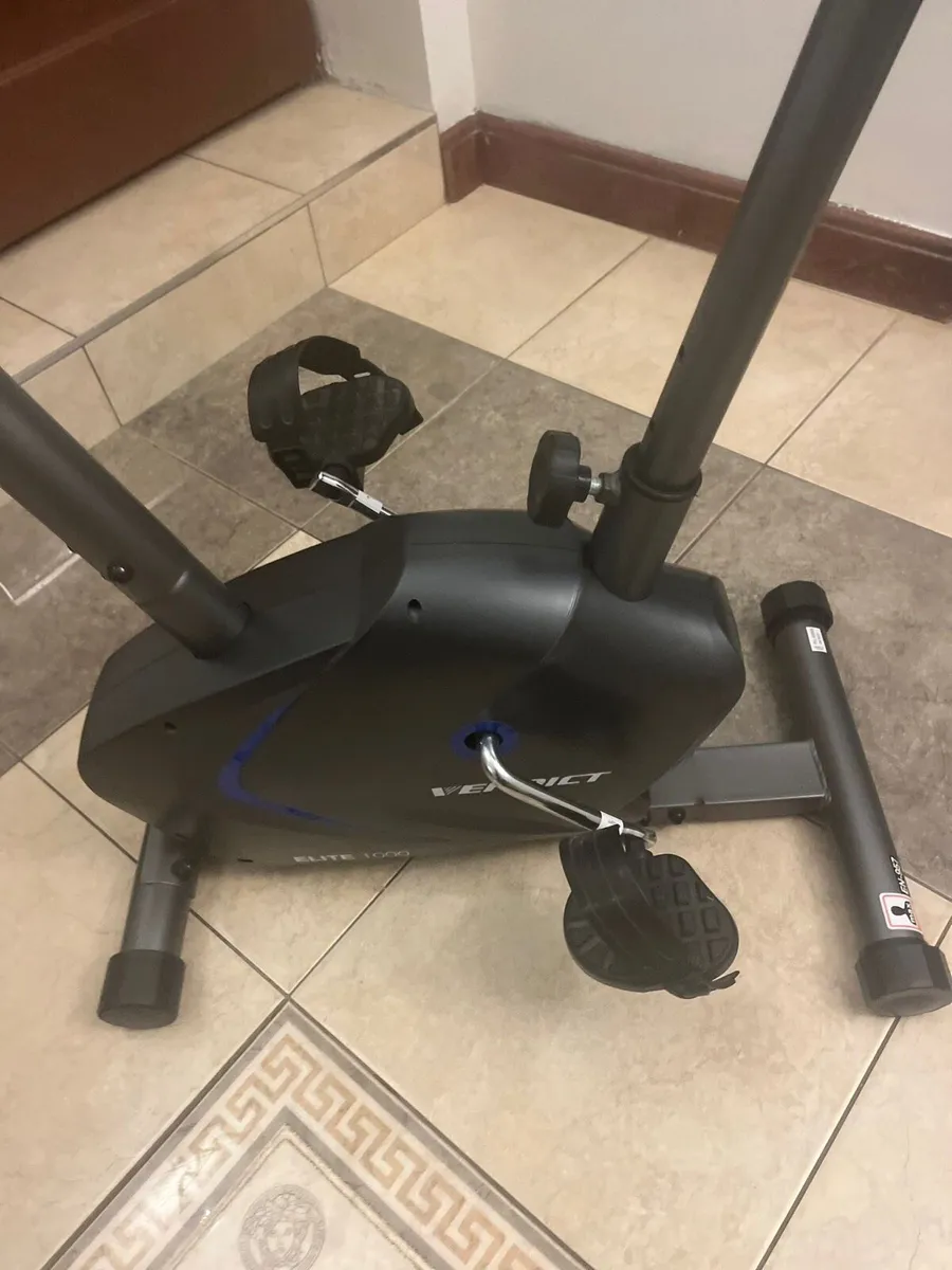 Exercise bike - Image 2