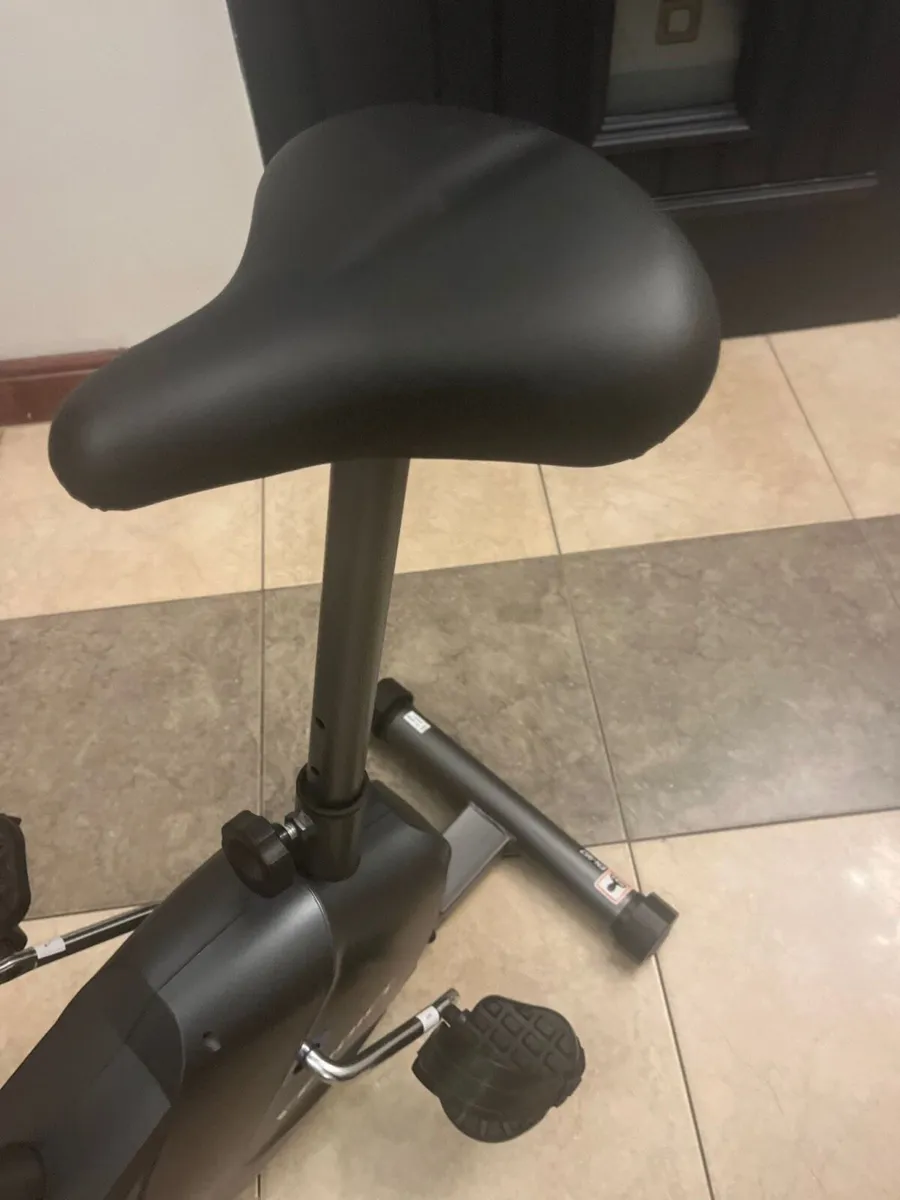 Exercise bike - Image 3