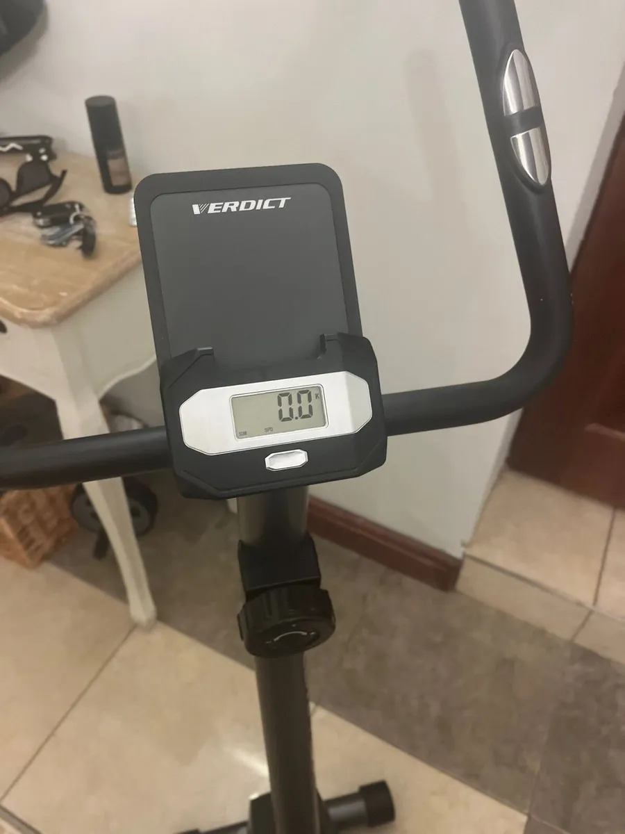 Exercise bike - Image 4