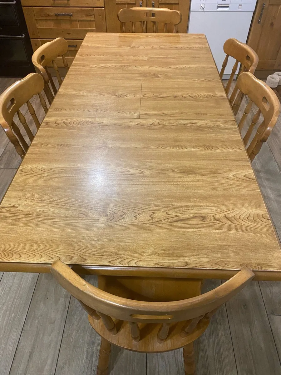 Extendable Wooden table and chairs - Image 3