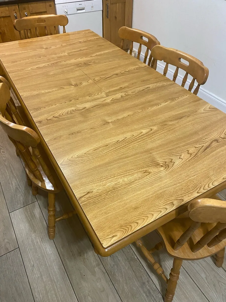 Extendable Wooden table and chairs - Image 4