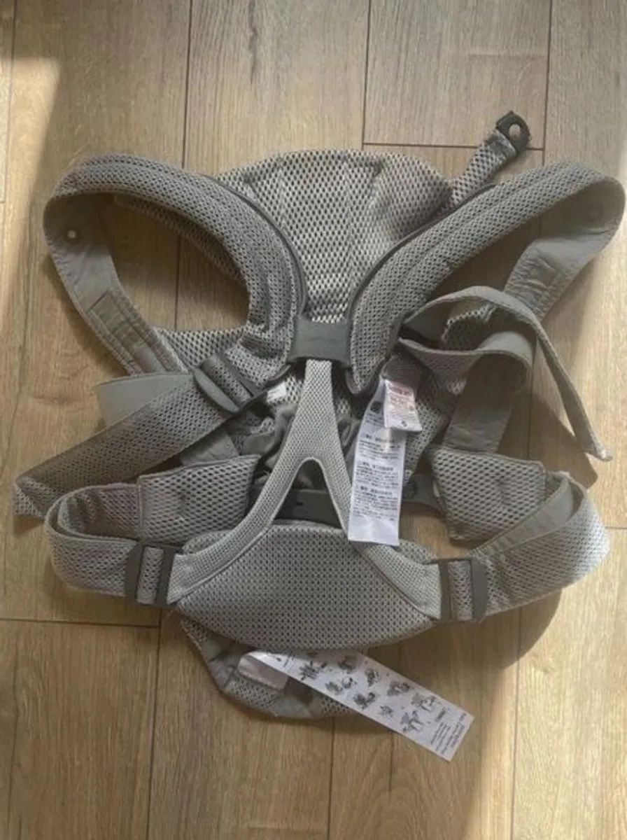 Baby Bjorn Move Carrier - Image 3