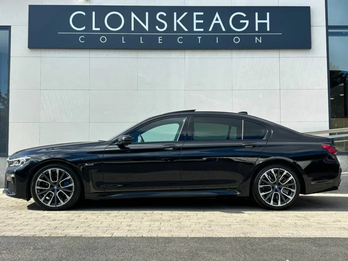BMW 7-Series 745LE XDRIVE M SPORT, SUNROOF, LWB, O - Image 4
