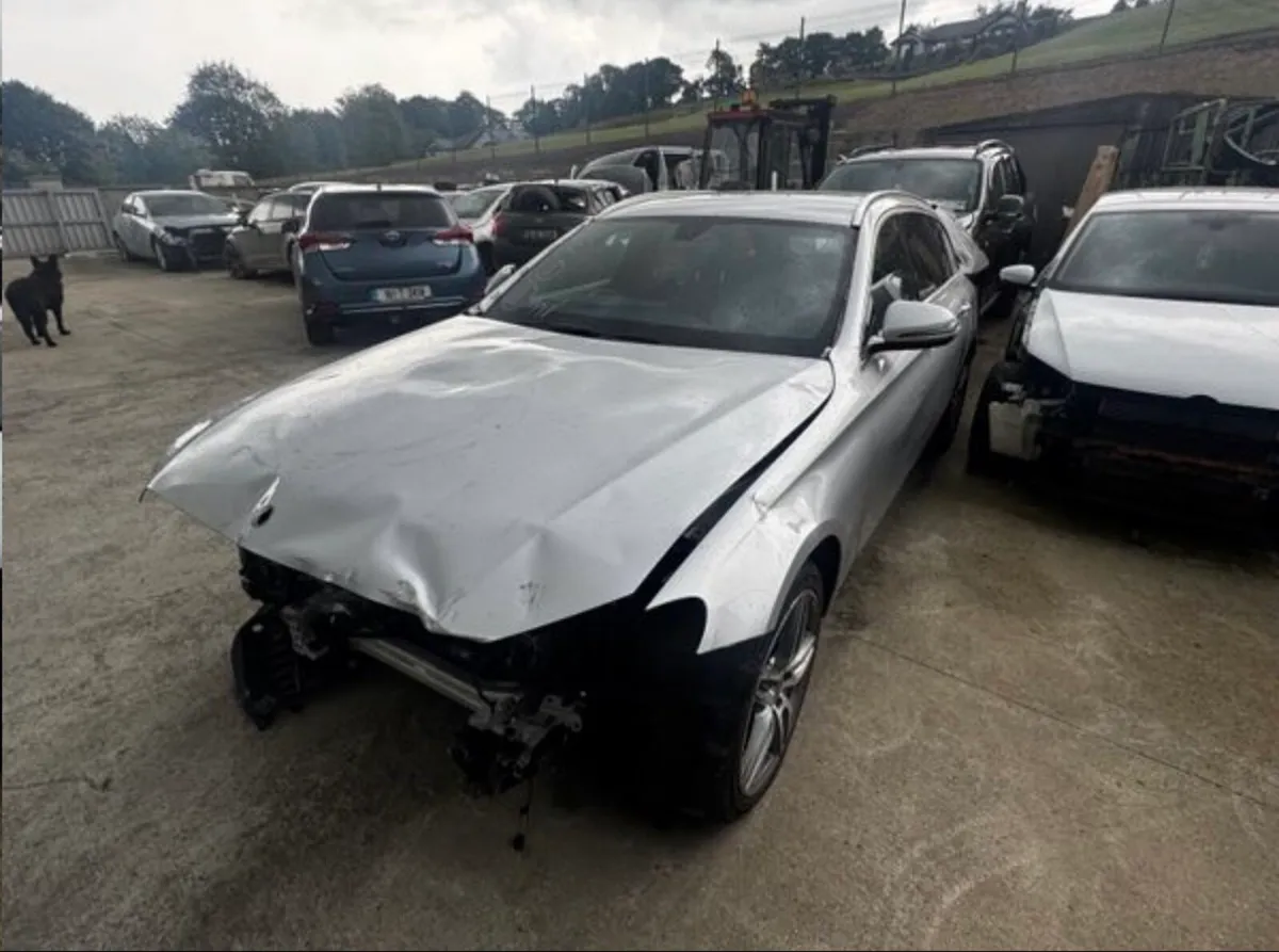 2018 Merc E220 AMG 4matic - Image 2
