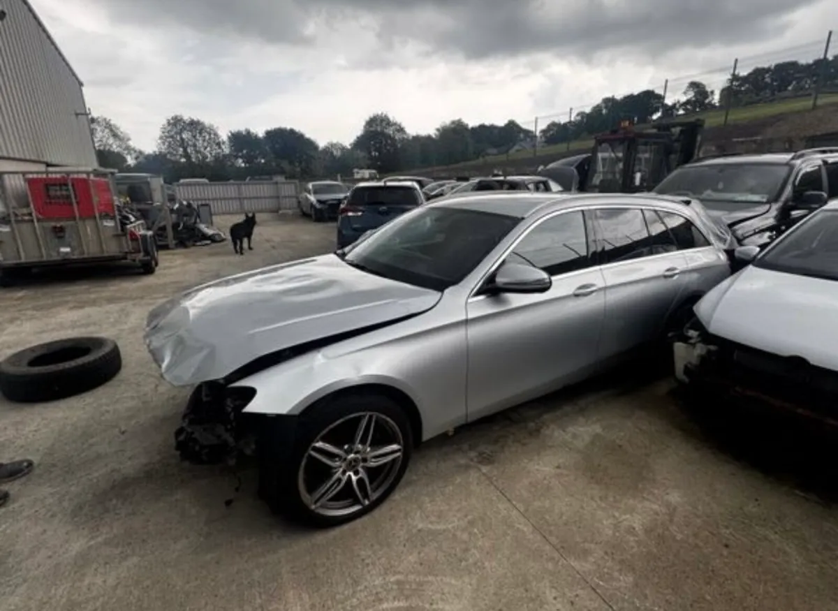 2018 Merc E220 AMG 4matic - Image 3