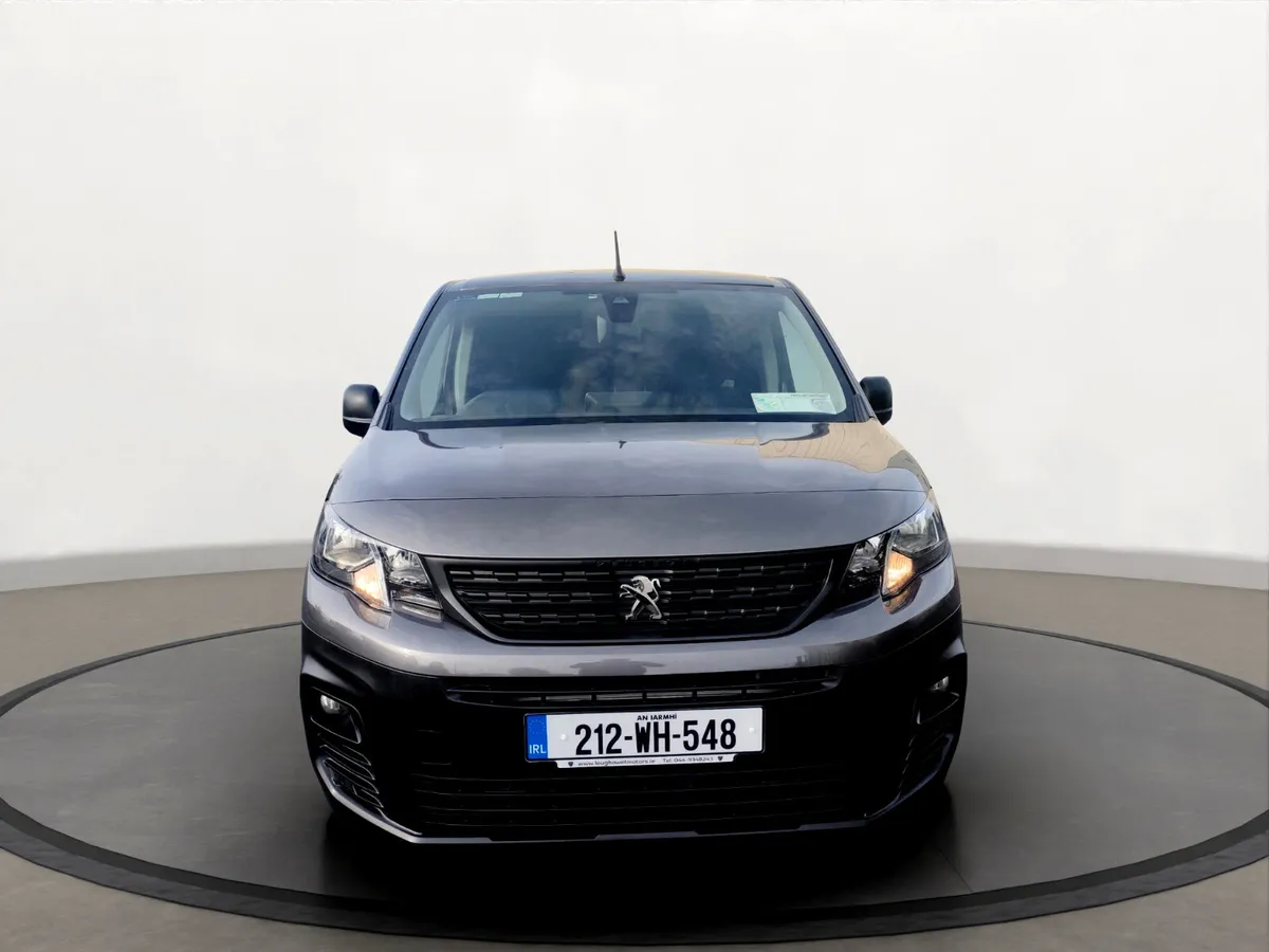 Peugeot Partner Professional 3 seat - Image 2