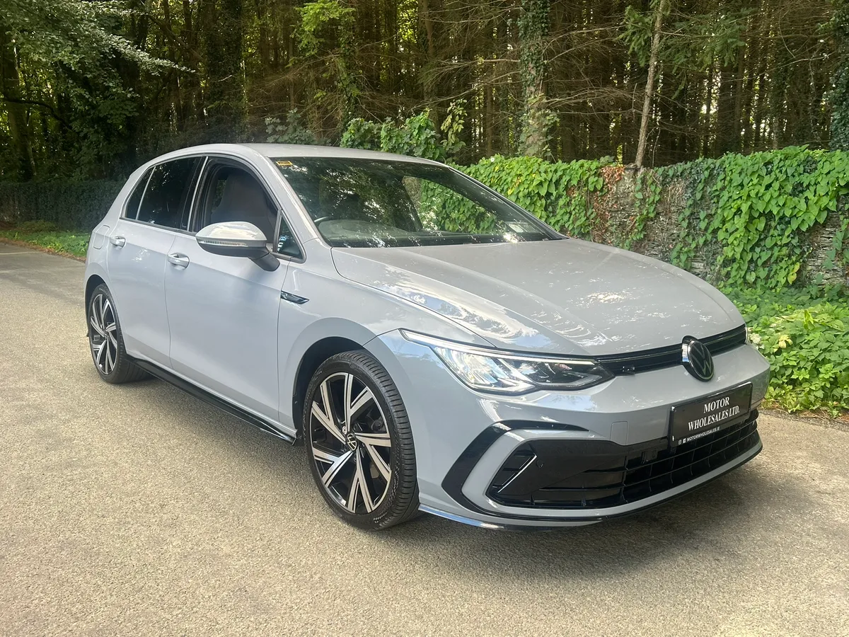 222 VW GOLF R LINE 2.0 TDI 150 AS NEW - Image 1