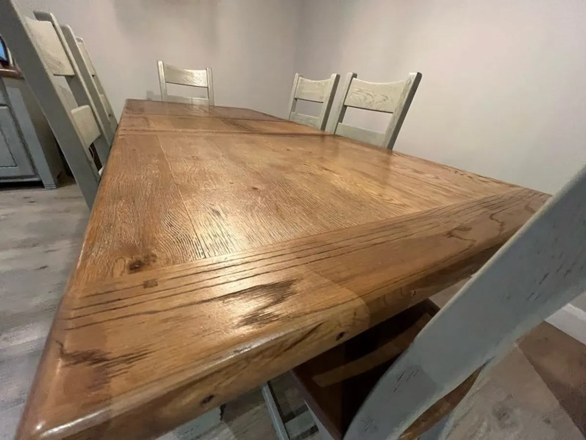 Kitchen dining table and 6 chairs - Image 1