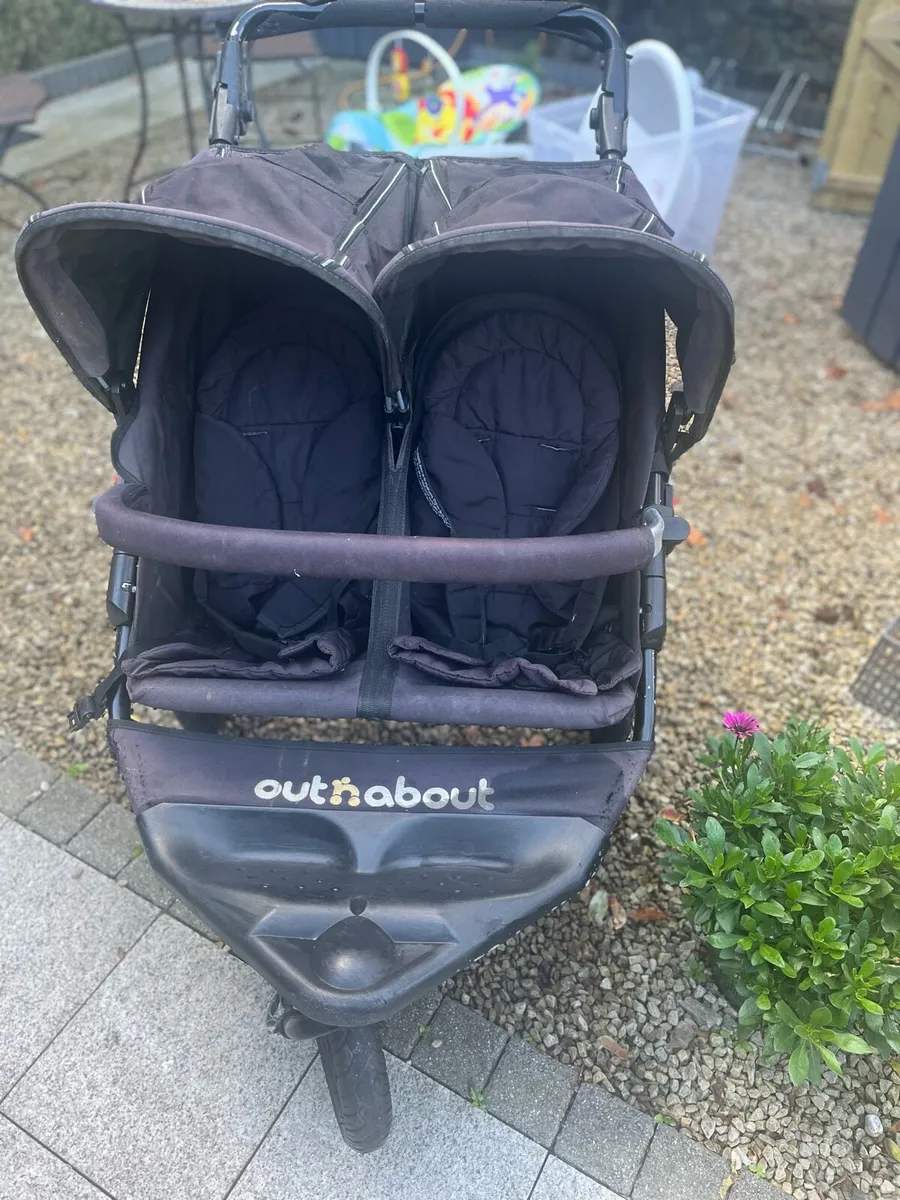 Out n About double buggy - Image 1