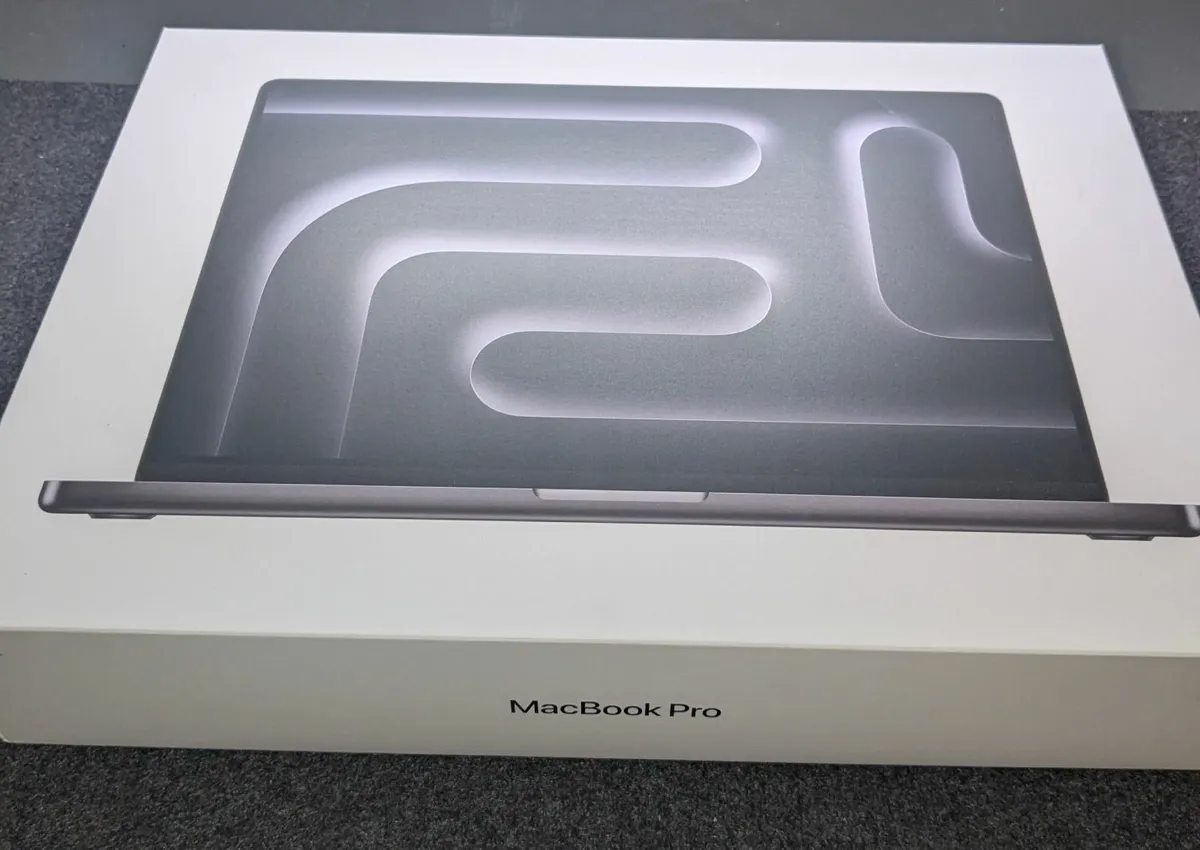MacBook Pro M4 Pro 16.2-inch 14-core CPU,  20-GPU - Image 1