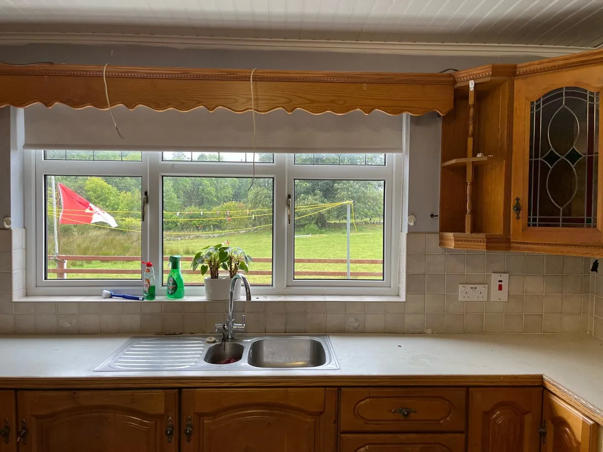 Kitchen units for sale - Image 2