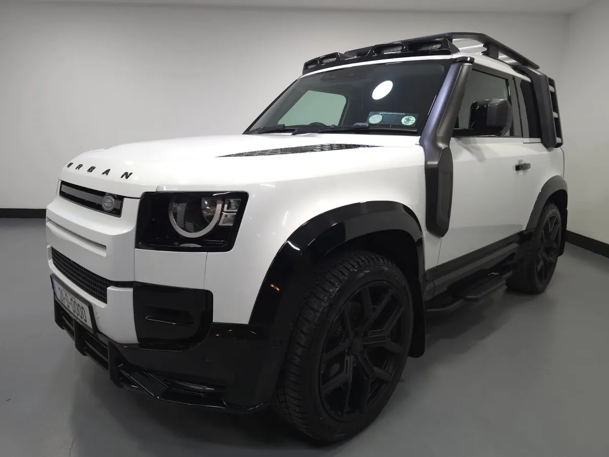 Landrover Defender 90 3.0D SE Mhev - Image 3
