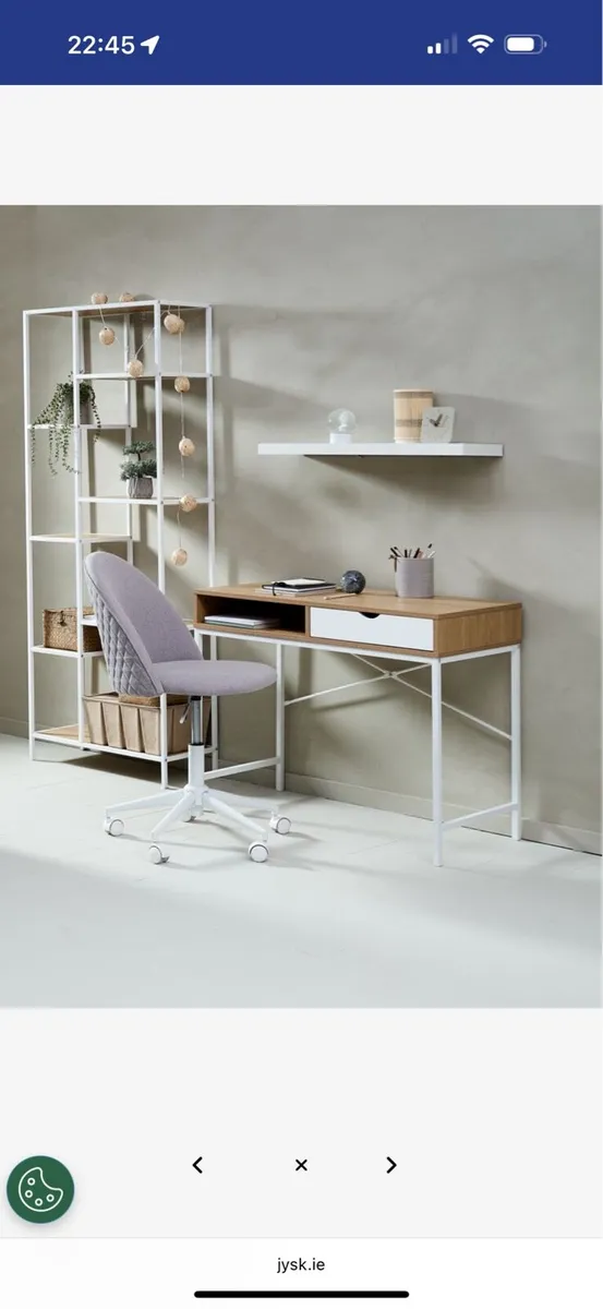 Office desk - Image 2