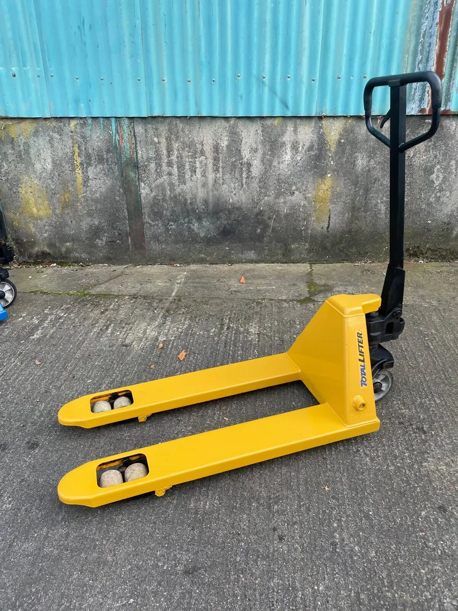 Pallet truck hydraulic 2.5 lift - Image 3