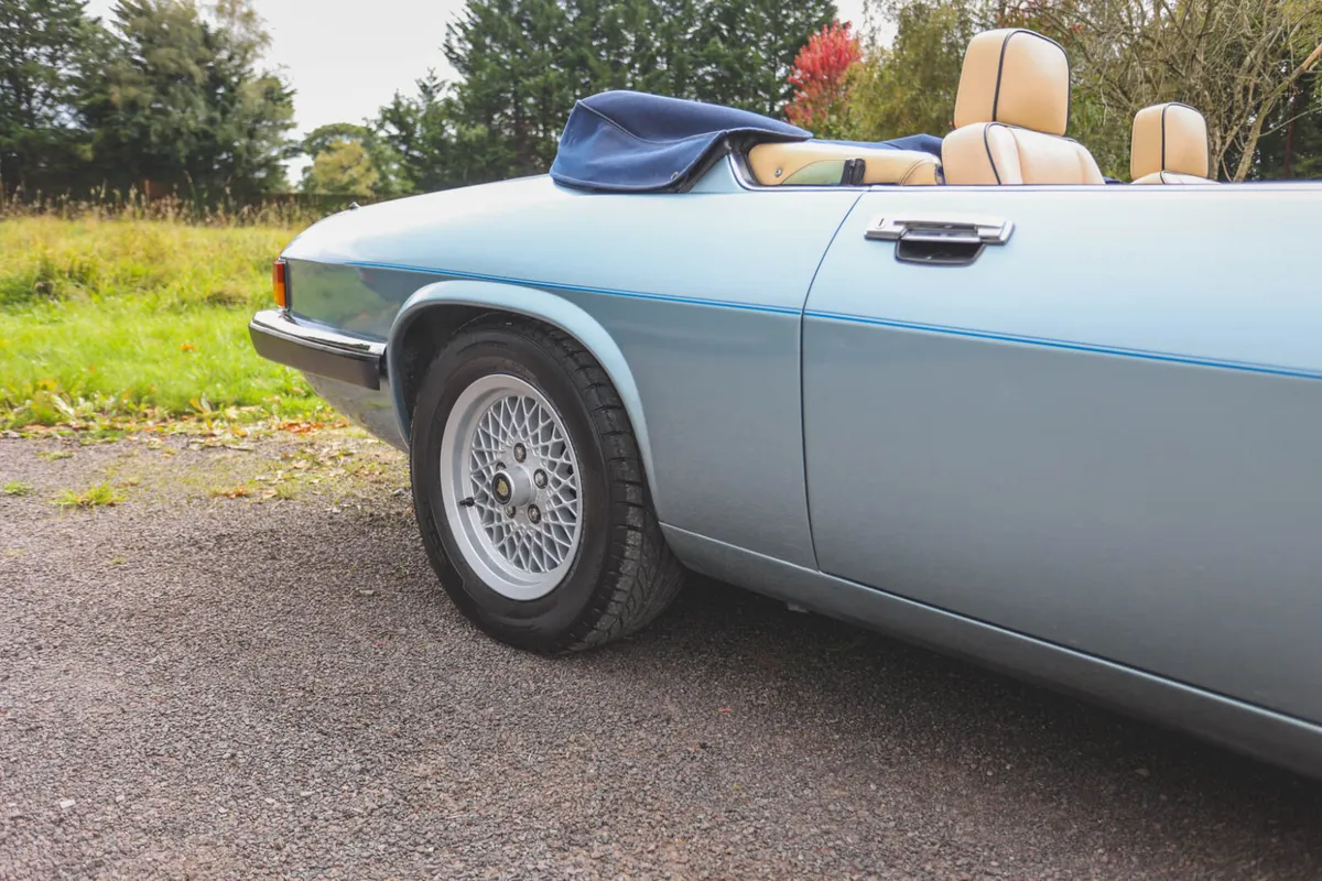 1990 Jaguar XJS V12 Convertible - Image 3