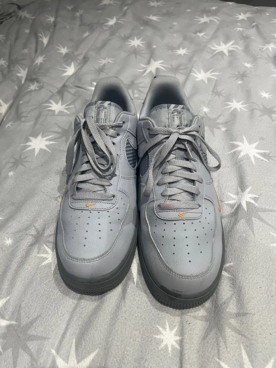 NIKE air force 1 grey and orange size uk 10 - Image 1