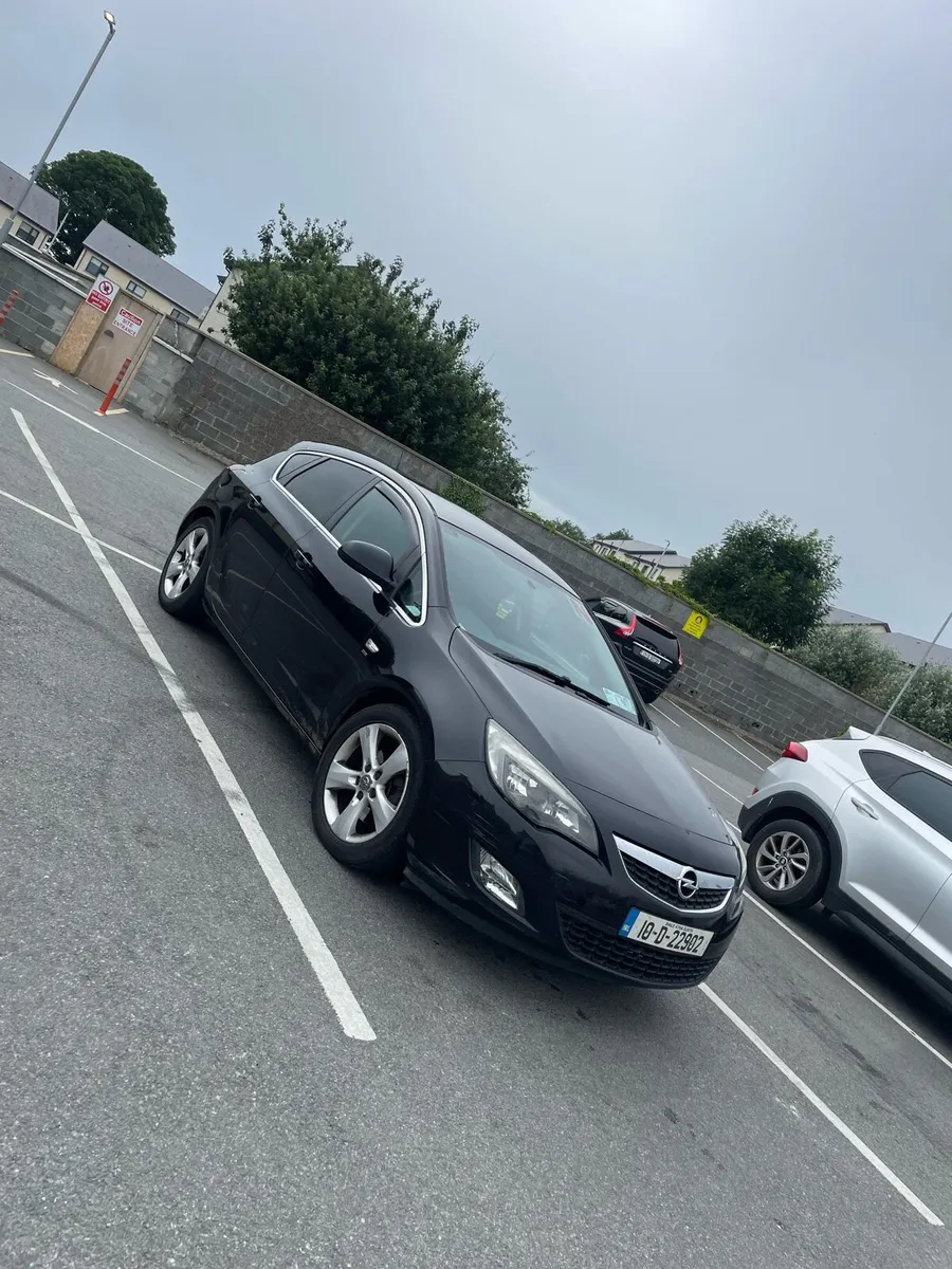 Opel Astra 2010 1.7 cdti - Image 2