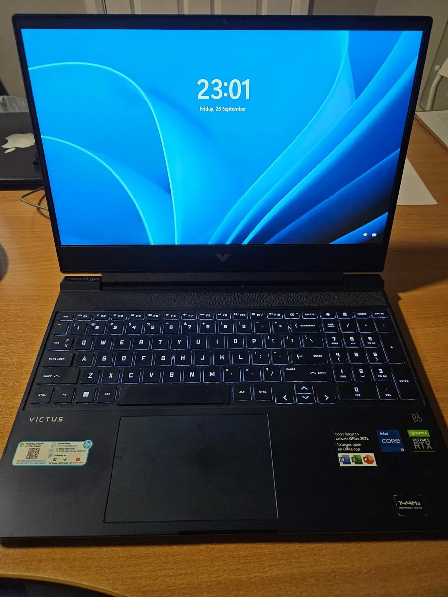 Gaming Laptop / RTX 3050 / Intel i5 / 8GB RAM - Image 1