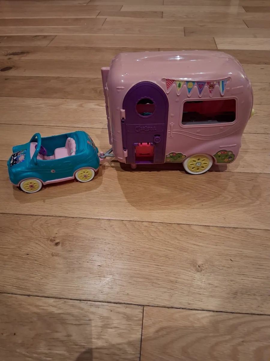 chelsea car and caravan - Image 2