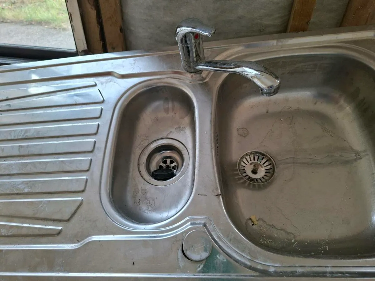 Kitchen sink