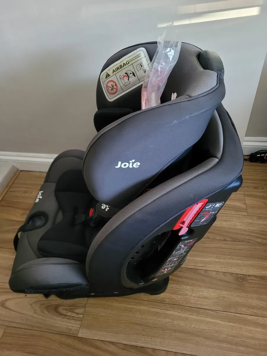 CHILDS CAR SEAT 3 STAGE €65 - Image 3