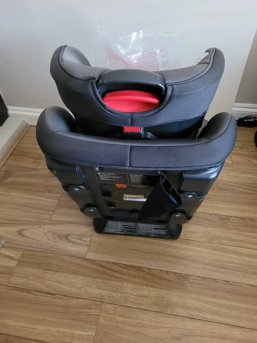 CHILDS CAR SEAT 3 STAGE €65 - Image 4