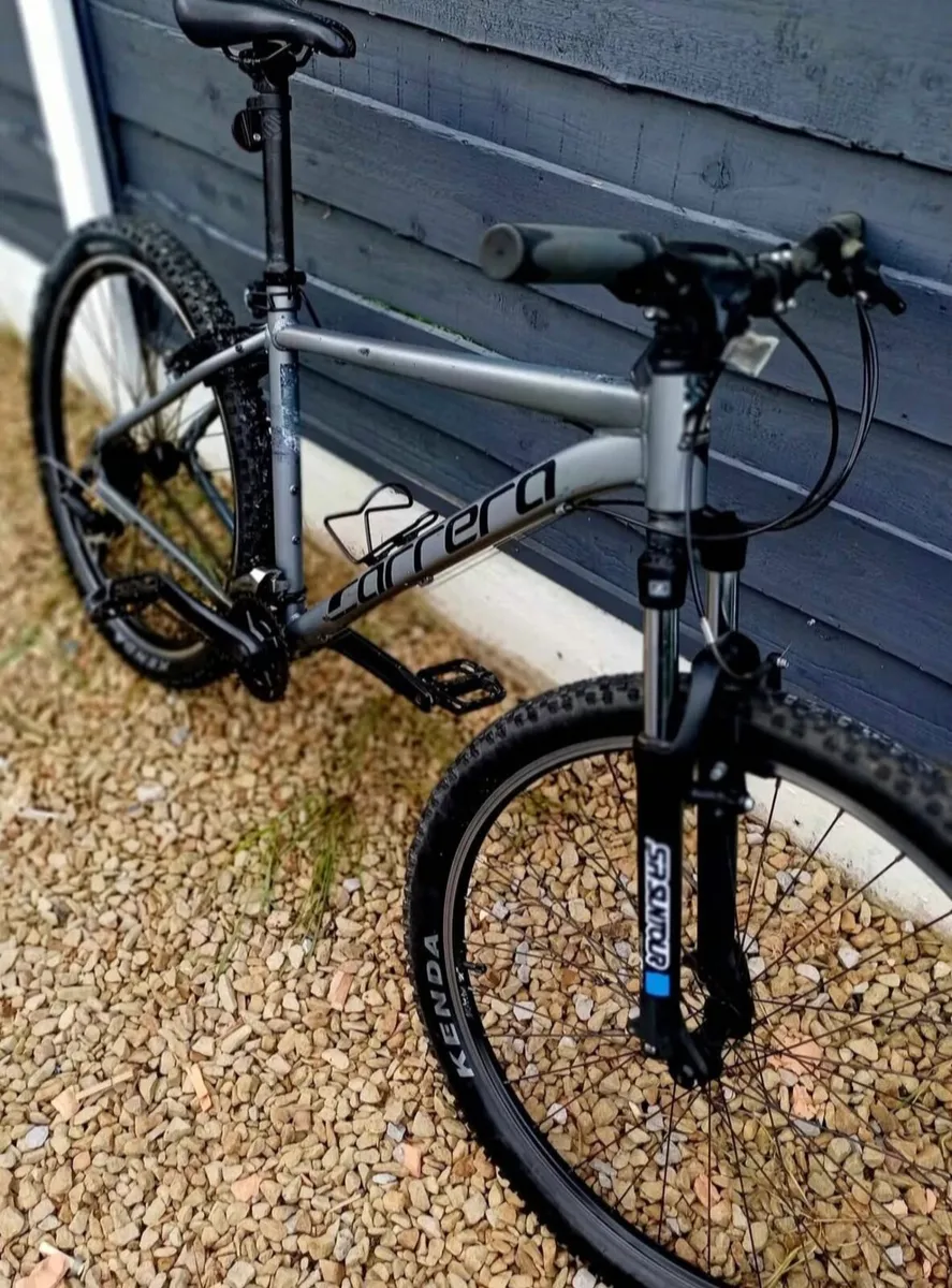 Adults Carrera Valour mountain bike-18" frame(medi - Image 2