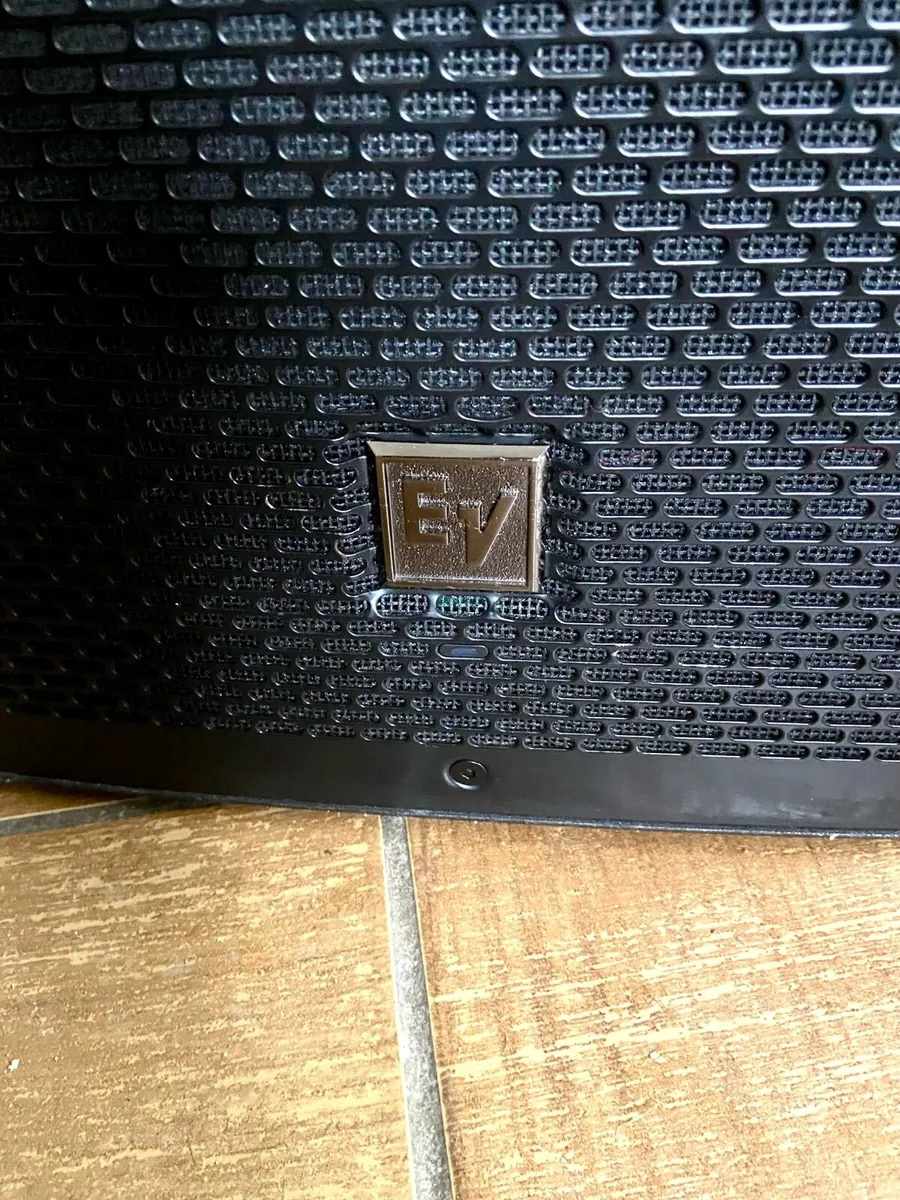 Ev Zlx 15 P Active Speaker one only - Image 4