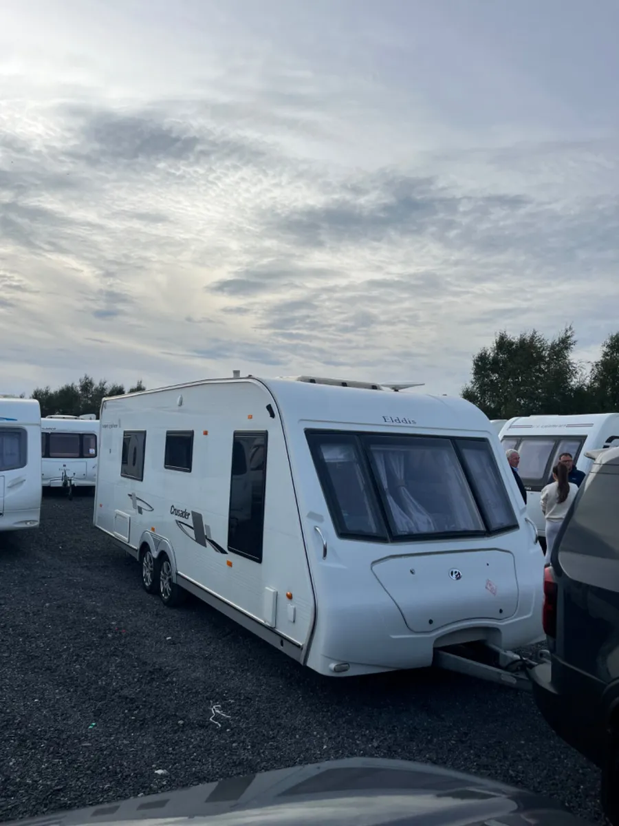 Elddis 4 Berth Twin Fixed Single Beds Caravan - Image 4
